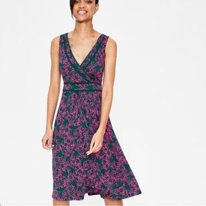 Boden Lorna tickled pink green bird ottomi jersey dress